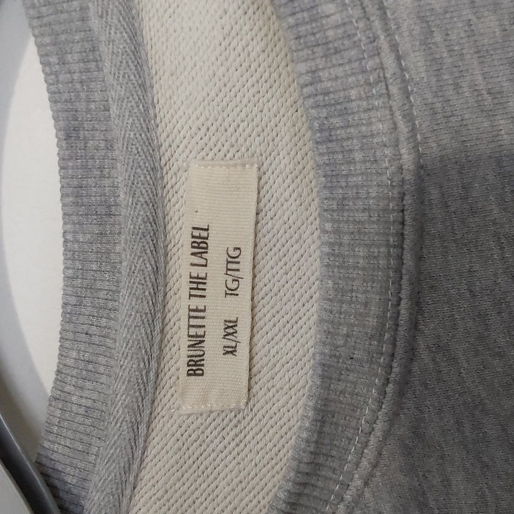 Brunette  The Lable Best Friend Sporty crew neck - Picture 2 of 7